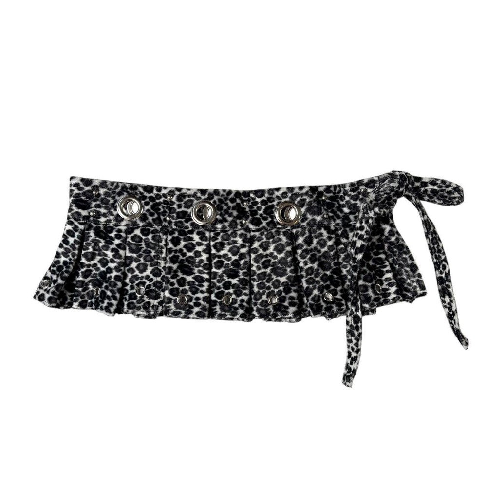 Upcycled leopard print pleated mini skirt-belt